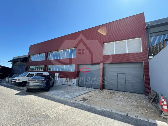 Armazém para Venda em Sacavém e Prior Velho Foto 2