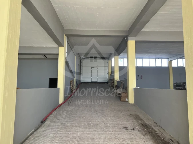 Armazém para Venda em Sacavém e Prior Velho Foto 9