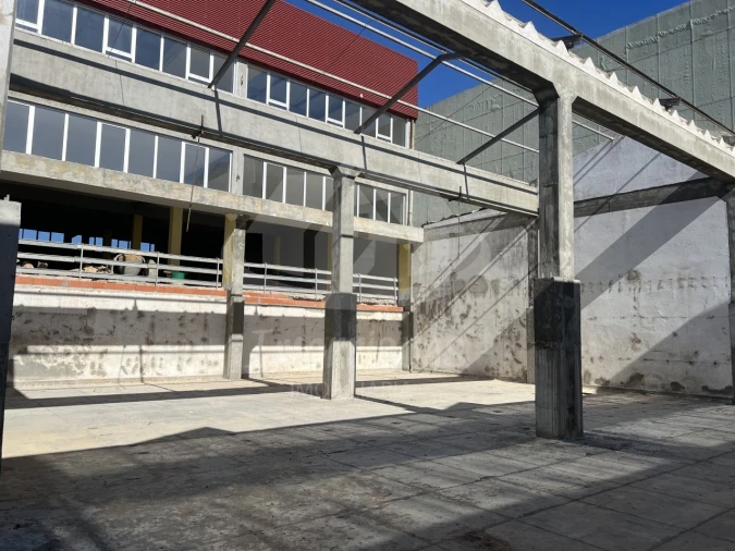 Armazém para Venda em Sacavém e Prior Velho Foto 16