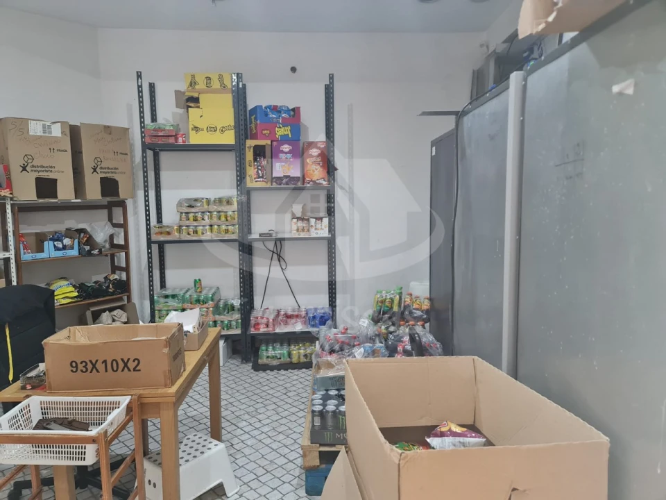 Loja para Cedência de Quotas em Póvoa de Santa Iria e Forte da Casa Foto 5