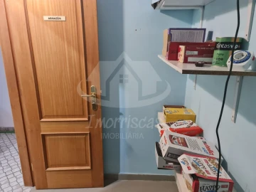 Loja para Cedência de Quotas em Póvoa de Santa Iria e Forte da Casa