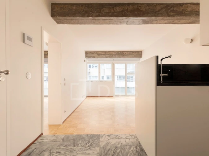 Apartamento T1 para Venda em Cedofeita, Santo Ildefonso, Sé, Miragaia, São Nicolau e Vitória Foto 4