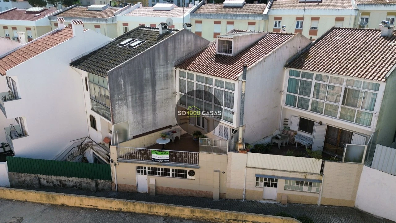 Moradia T3 para Venda em Loures Foto 2