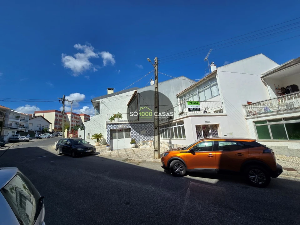 Moradia T3 para Venda em Loures Foto 36