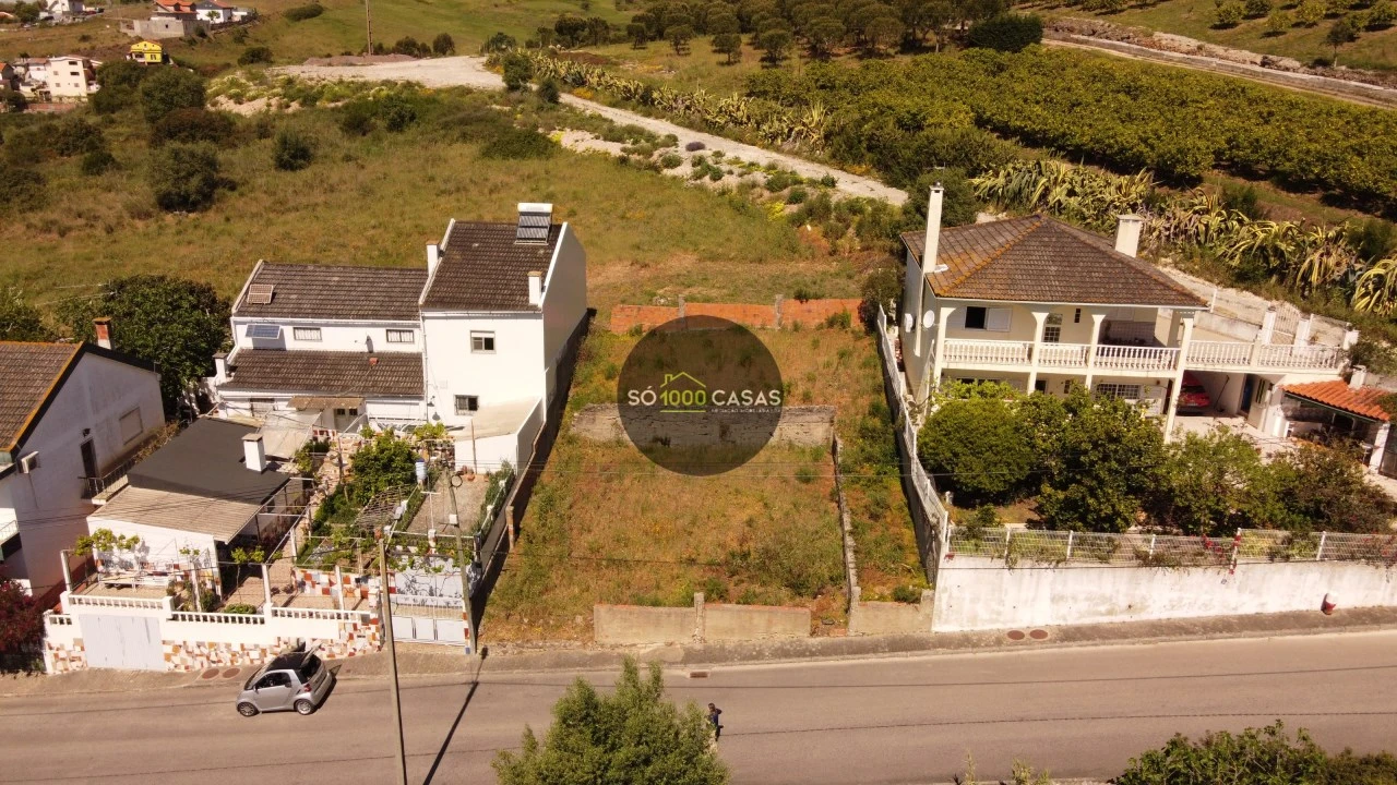 Terreno para Venda em Loures Foto 1