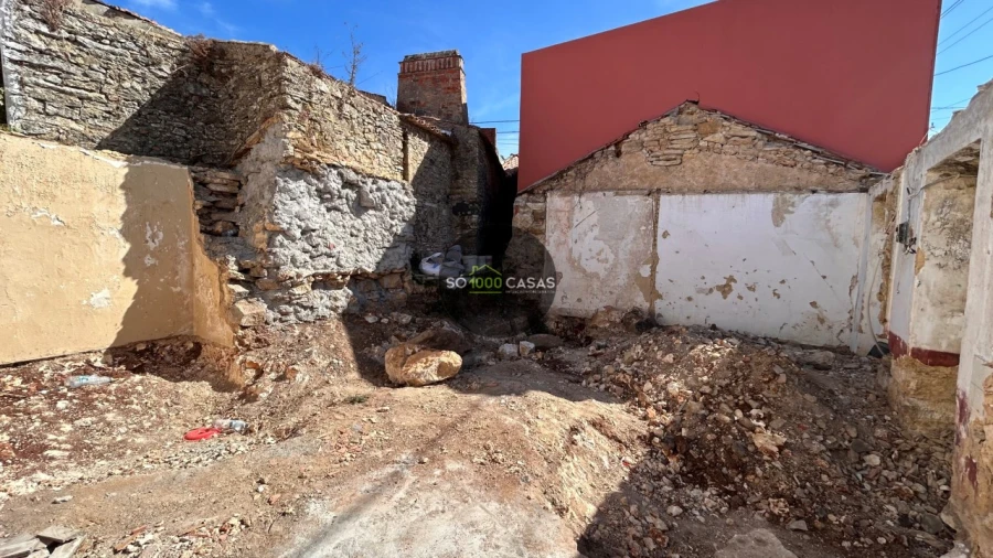 Moradia T2 para Venda em Fanhões Foto 10