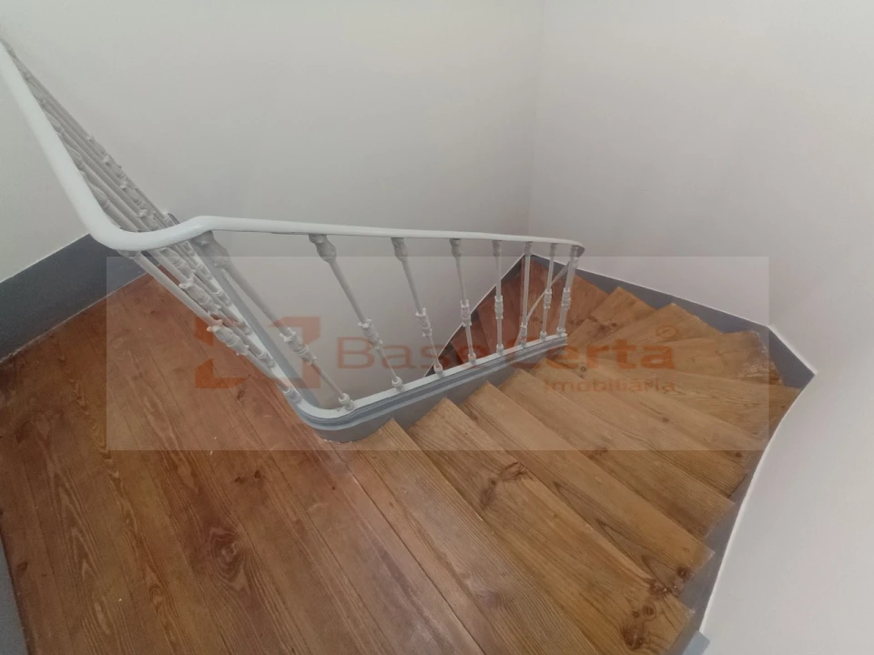 Apartamento T2 para Venda em São Vicente Foto 16
