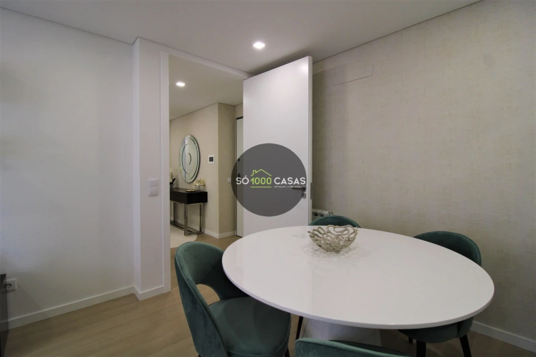 Apartamento T4 para Venda em Águas Livres Foto 11