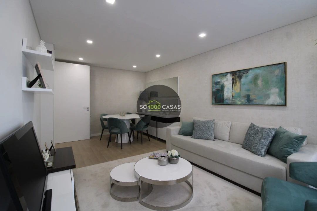 Apartamento T4 para Venda em Águas Livres Foto 1