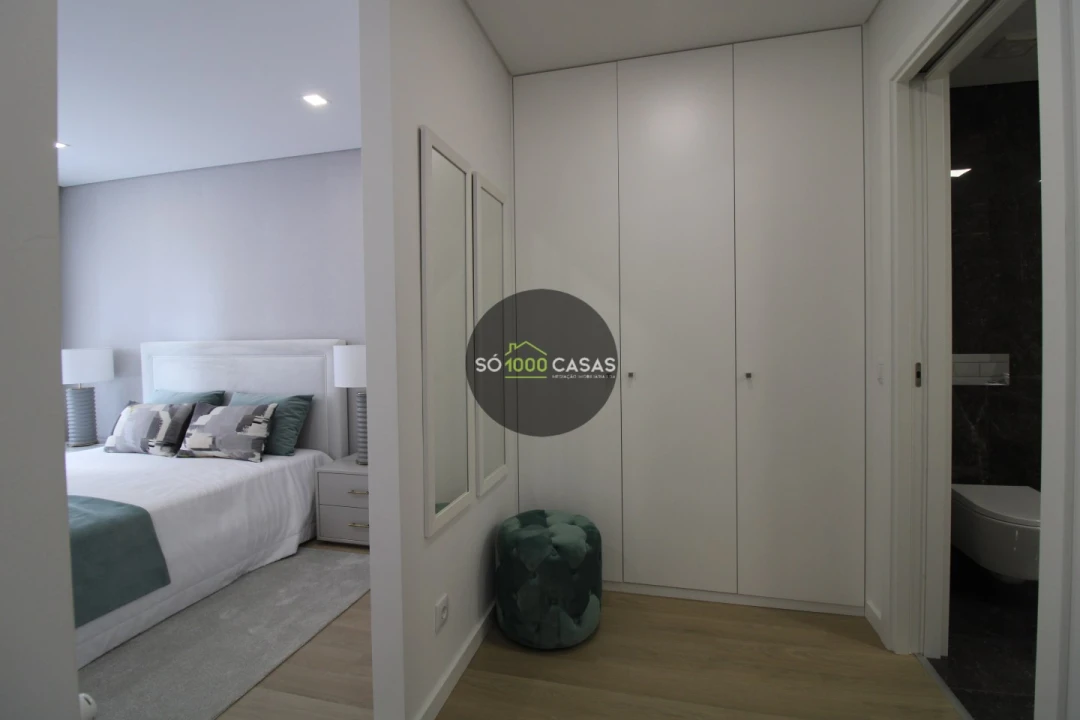 Apartamento T4 para Venda em Águas Livres Foto 32