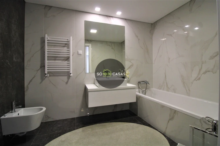 Apartamento T3 para Venda em Águas Livres Foto 47