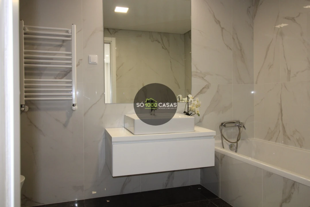 Apartamento T3 para Venda em Águas Livres Foto 42