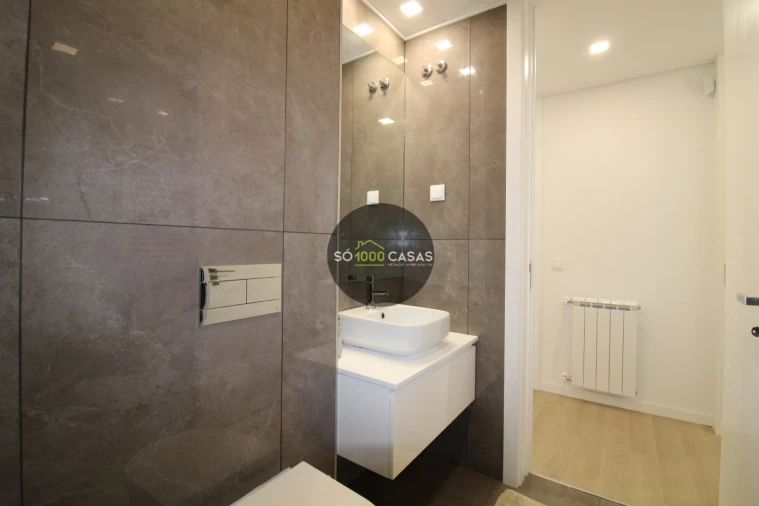 Apartamento T3 para Venda em Águas Livres Foto 53