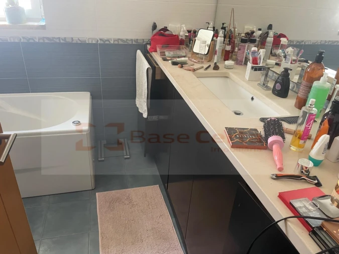 Apartamento T3 para Venda em Vila de Rei Foto 8