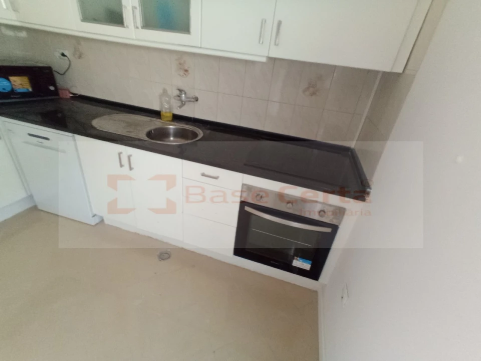 Moradia T9 para Venda em Ajuda Foto 2