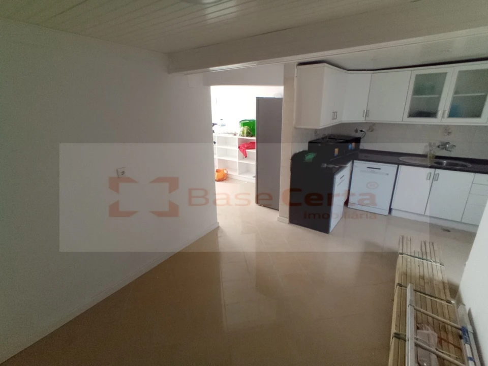 Moradia T9 para Venda em Ajuda Foto 4