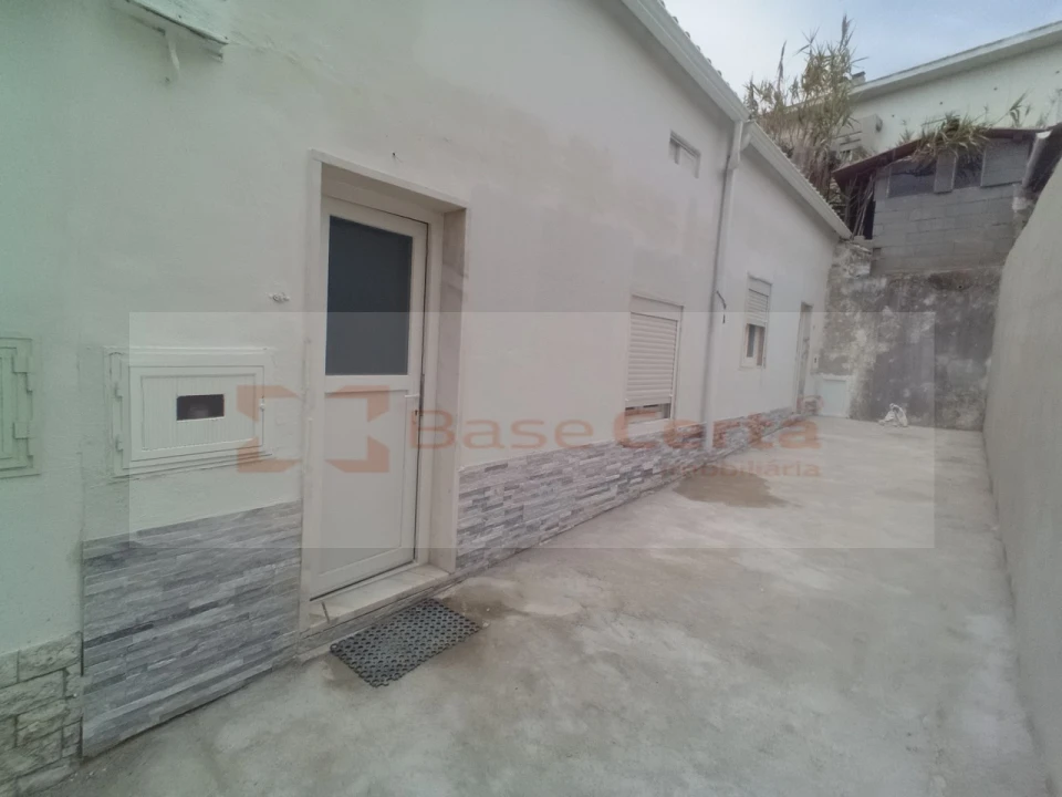 Moradia T9 para Venda em Ajuda Foto 27