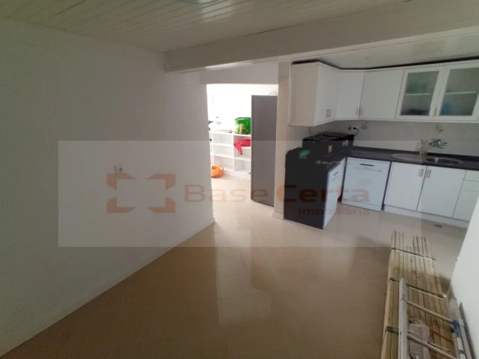 Moradia T9 para Venda em Ajuda Foto 4