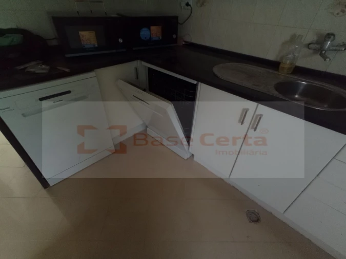 Moradia T9 para Venda em Ajuda Foto 5