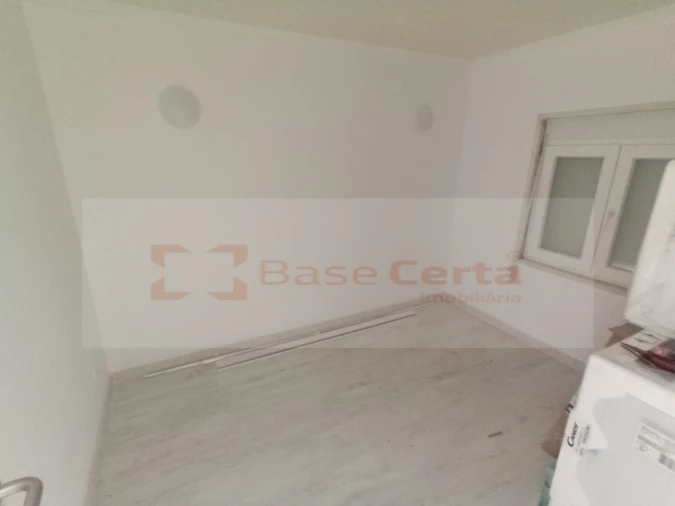 Moradia T9 para Venda em Ajuda Foto 7