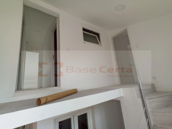 Moradia T9 para Venda em Ajuda Foto 19