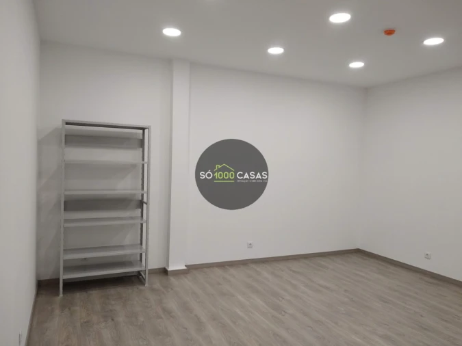 Armazém para Venda em Malveira e São Miguel de Alcainça Foto 10