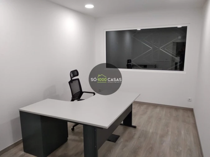 Armazém para Venda em Malveira e São Miguel de Alcainça Foto 12