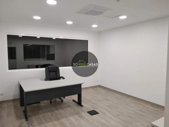 Armazém para Venda em Malveira e São Miguel de Alcainça Foto 13