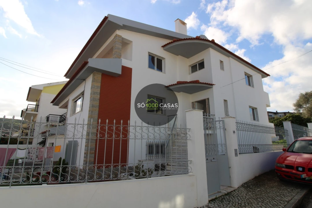 Moradia T5 para Venda em Loures Foto 4