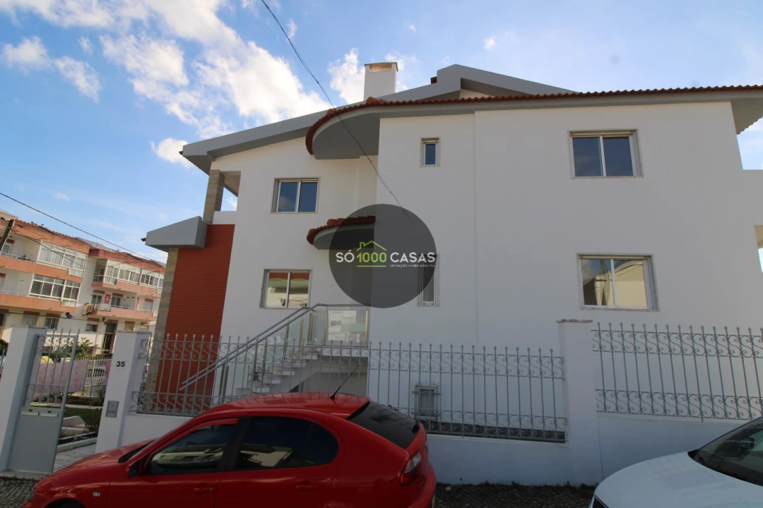 Moradia T5 para Venda em Loures Foto 6