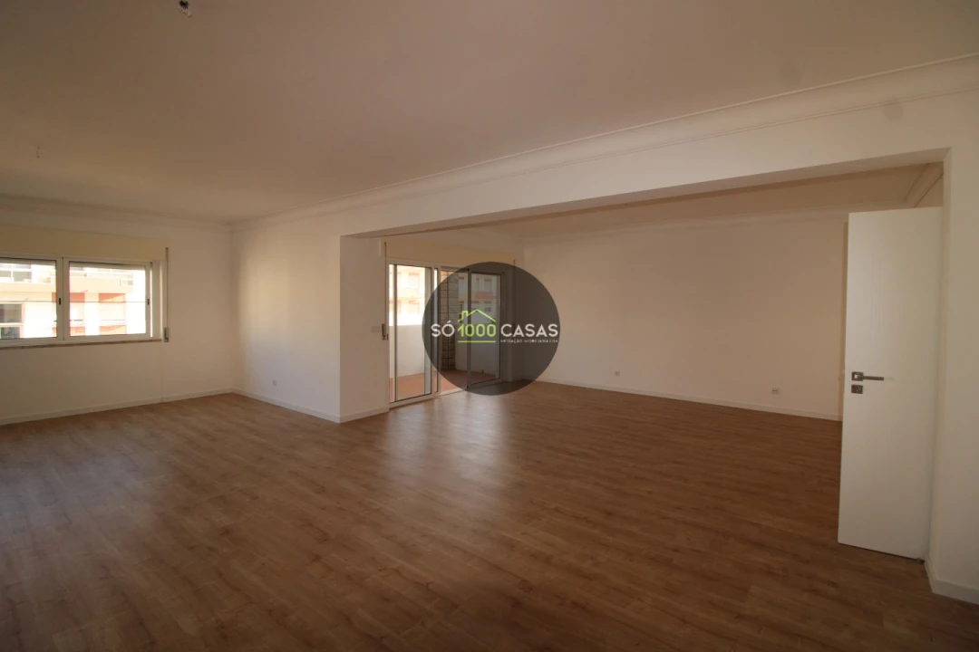 Moradia T5 para Venda em Loures Foto 22