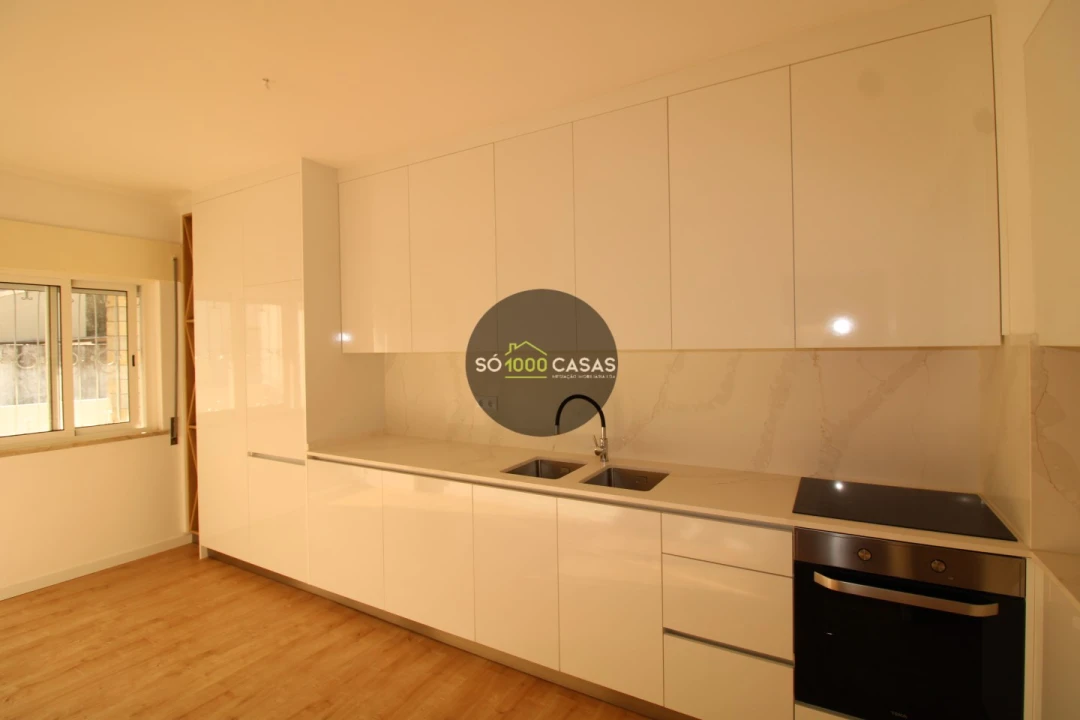 Moradia T5 para Venda em Loures Foto 34