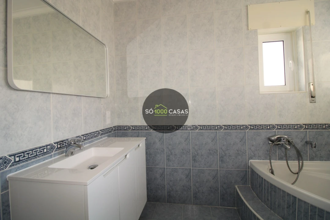 Moradia T5 para Venda em Loures Foto 54