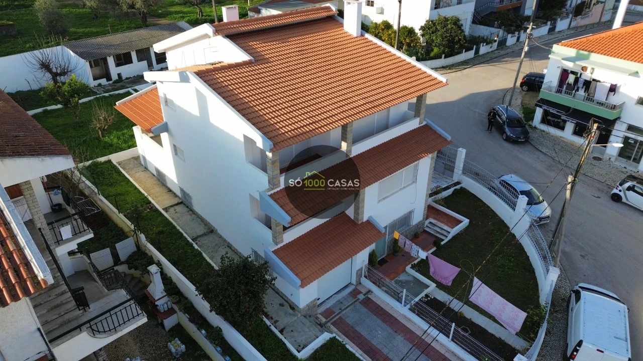 Moradia T5 para Venda em Loures Foto 2