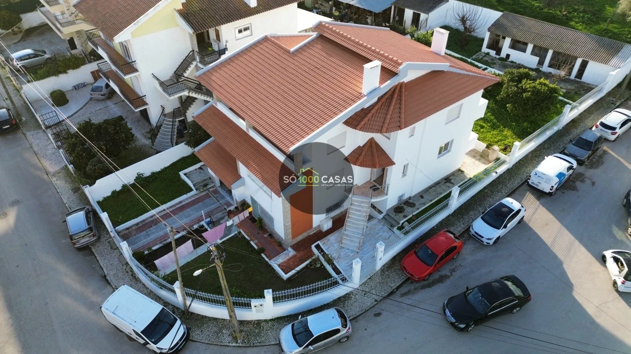 Moradia T5 para Venda em Loures Foto 1