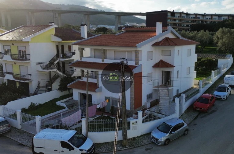 Moradia T5 para Venda em Loures Foto 3