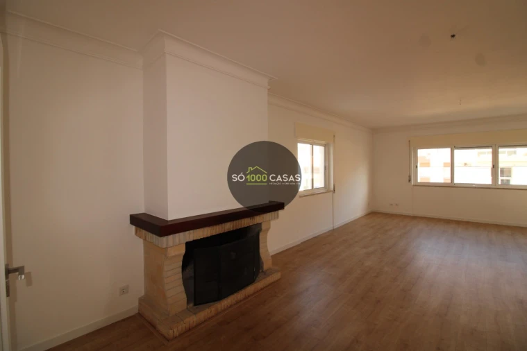 Moradia T5 para Venda em Loures Foto 23