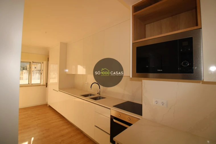 Moradia T5 para Venda em Loures Foto 39