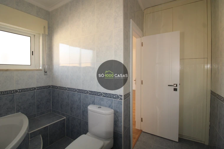 Moradia T5 para Venda em Loures Foto 56