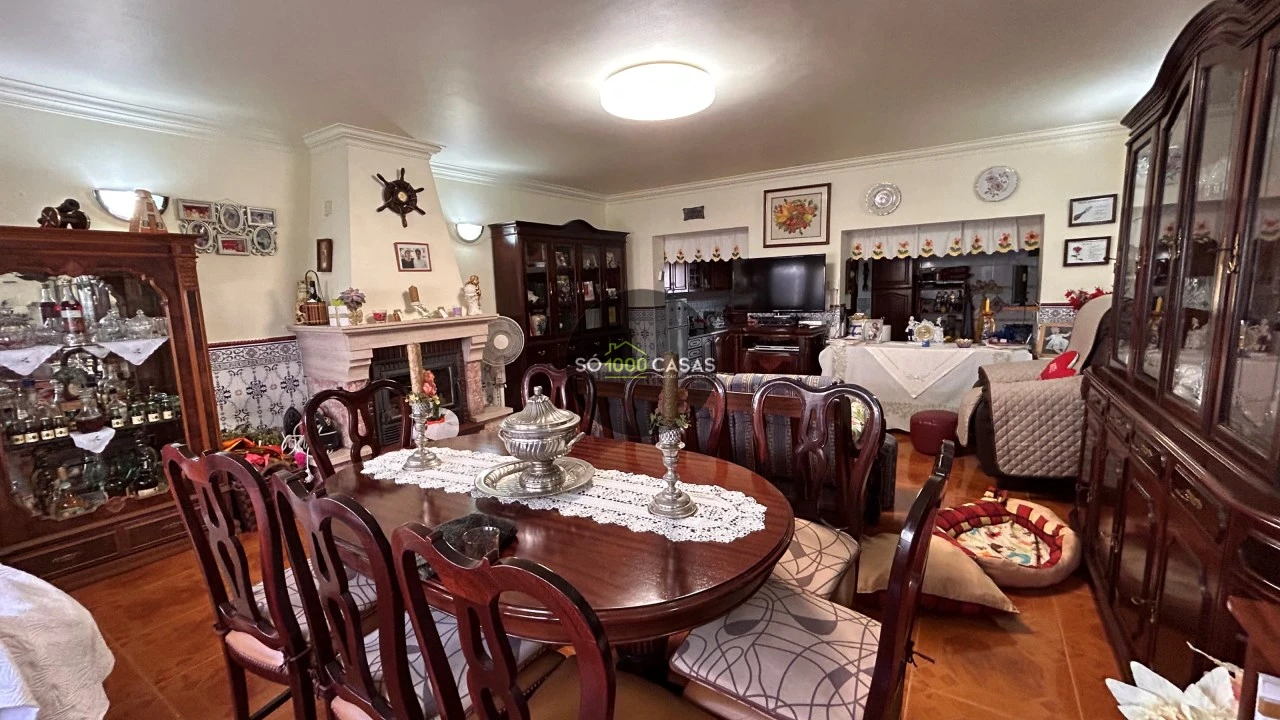 Moradia T2 para Venda em Santo Antão e São Julião do Tojal Foto 4