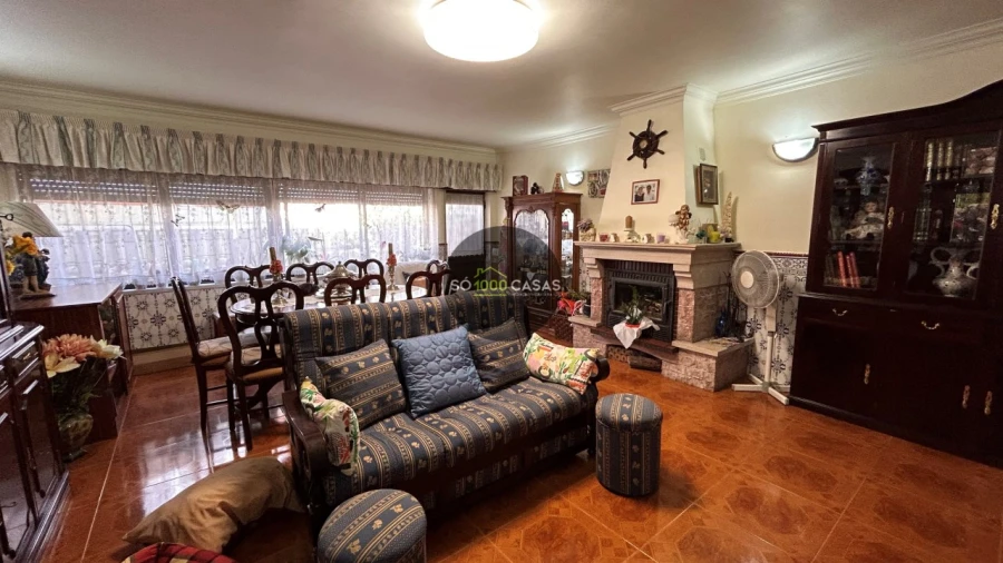 Moradia T2 para Venda em Santo Antão e São Julião do Tojal Foto 3