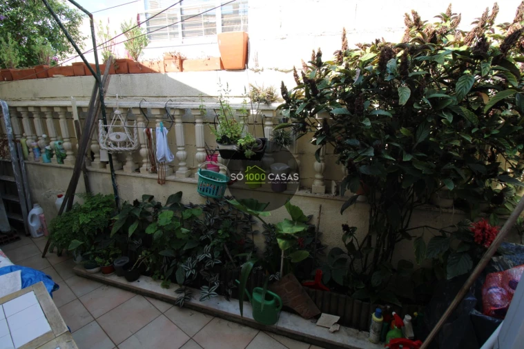 Moradia T2 para Venda em Santo Antão e São Julião do Tojal Foto 5