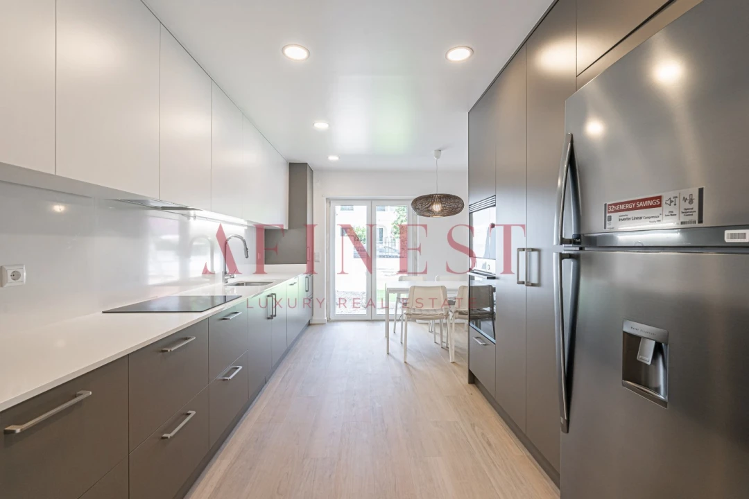 Moradia T4 para Arrendamento em Carcavelos e Parede Foto 1