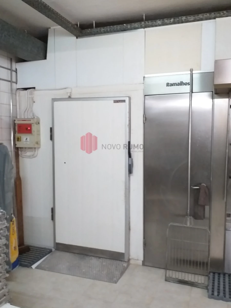 Negócio para Cedência de Quotas em Mafamude e Vilar do Paraíso Foto 19