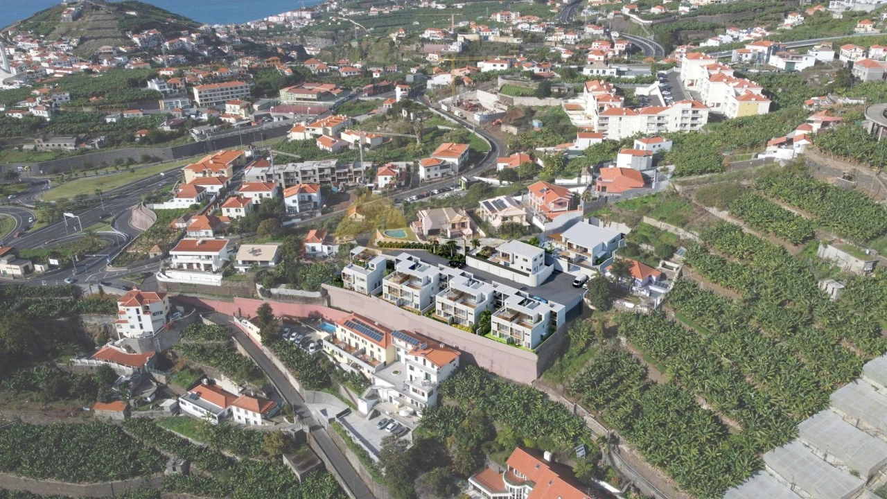 Moradia T3 para Venda em Camara de Lobos Foto 12