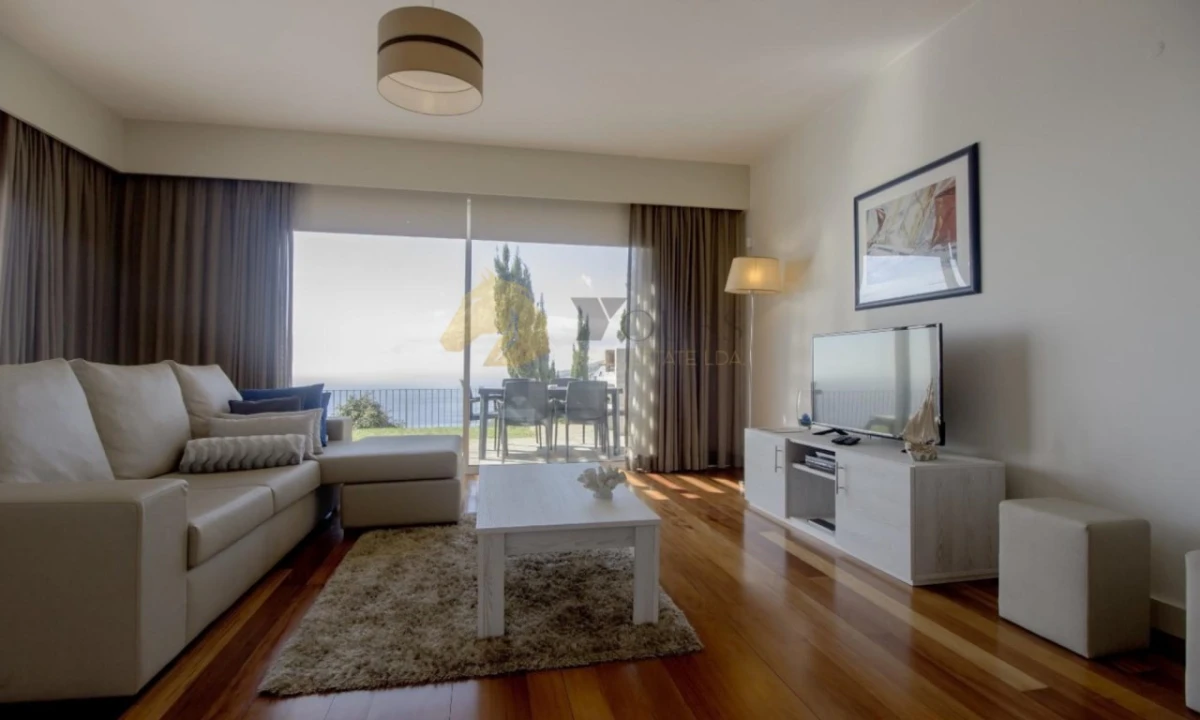 Moradia T3 para Venda em Arco da Calheta Foto 4