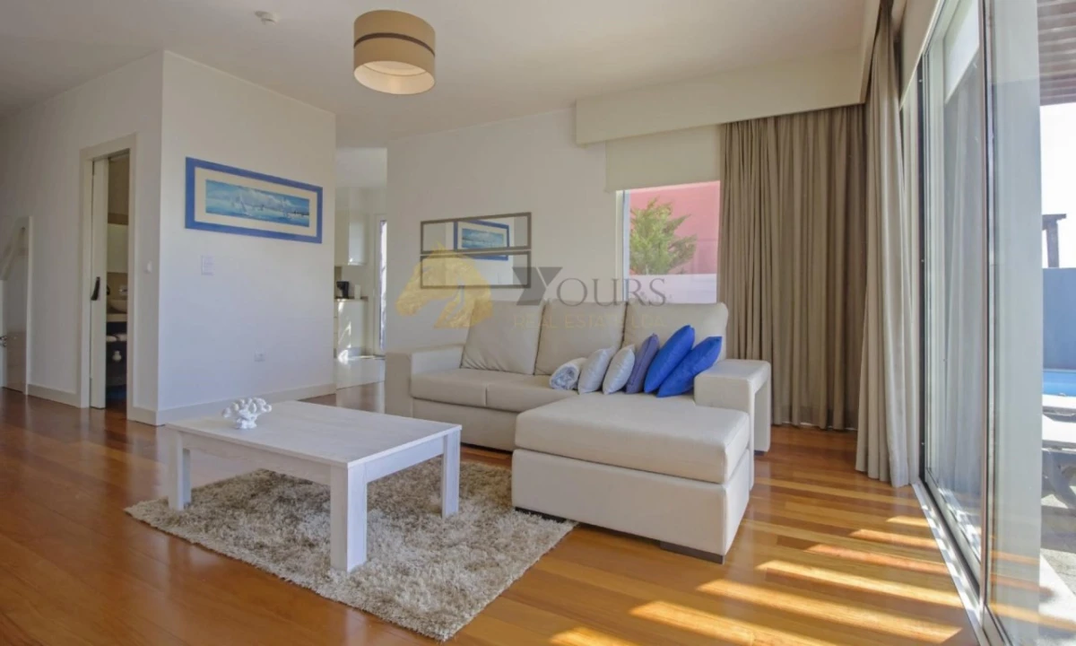 Moradia T3 para Venda em Arco da Calheta Foto 8