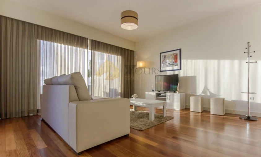 Moradia T3 para Venda em Arco da Calheta Foto 5