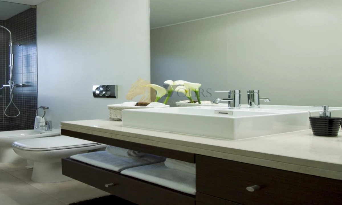 Moradia T3 para Venda em Arco da Calheta Foto 19