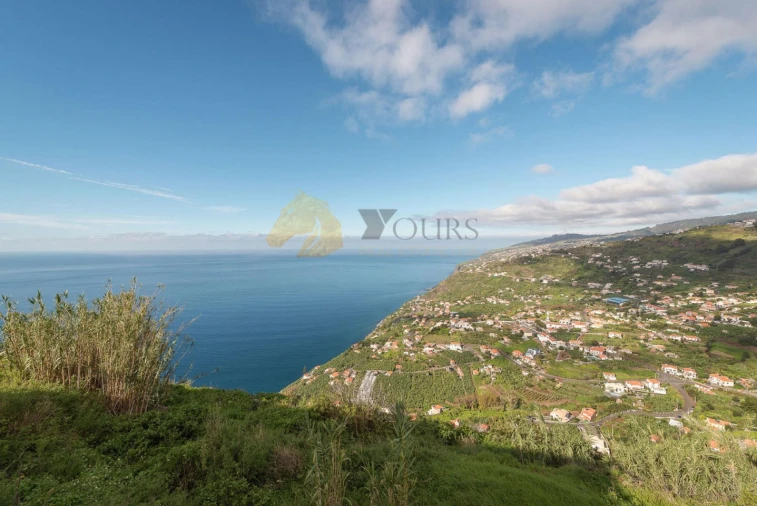 Moradia T3 para Venda em Arco da Calheta Foto 7